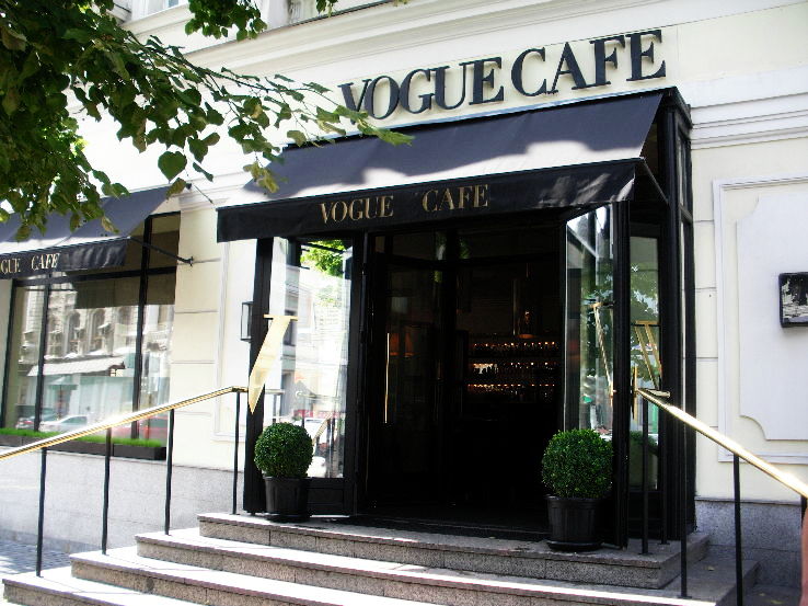 6. VOGUE cafe